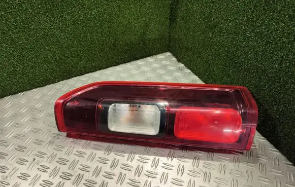 Renault Trafic III (X82) Rear/tail lights 93867969 265504656R