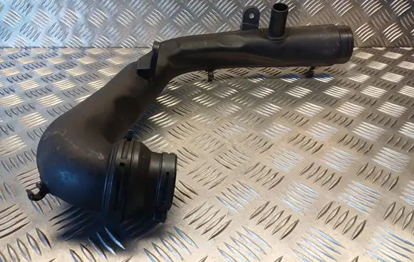 Intercooler hose/pipe