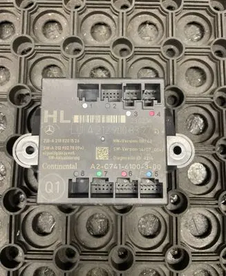 Mercedes-Benz E W212 Door control unit/module A2129008327 A2188201526 A2129027809