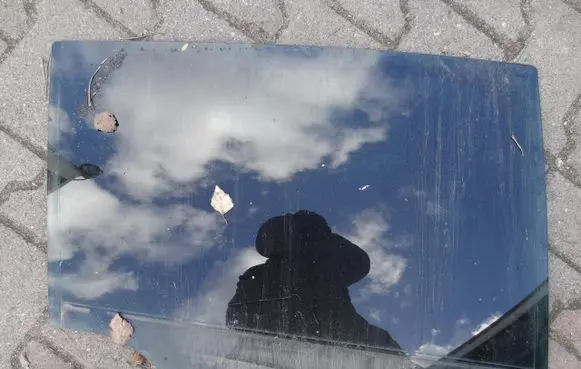 Peugeot 508 Rear door window glass XXXXXXXXXX
