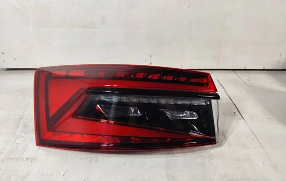 Skoda Superb B8 (3V) Rear/tail lights 3V5945207B 81890101
