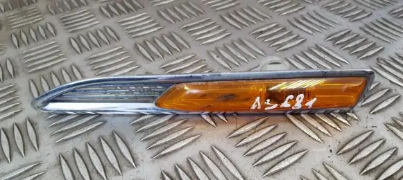 Ford Mondeo MK IV Front fender indicator light 7S7113K354AD 7S71-13K354-AD