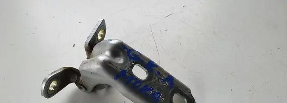 Opel Mokka Rear door lower hinge