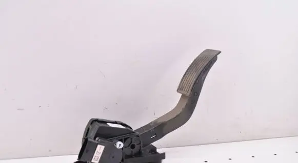 Hyundai i20 (PB PBT) Accelerator throttle pedal 351904A700 JD30321J600