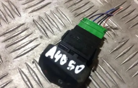 Renault Scenic I Central locking switch button 841242B