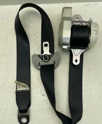 Toyota Corolla Verso AR10 Front seatbelt 7P1150P 083802