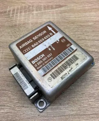 Audi A4 S4 B5 8D Airbag control unit/module 8A0959655B 0285001037