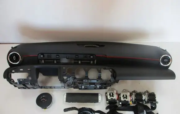 BMW 2 Active Tourer U06 Radio/GPS head unit trim