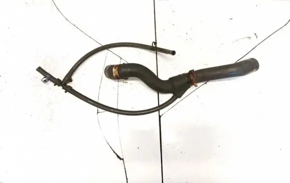 Engine coolant pipe/hose