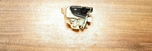 Audi A4 S4 B8 8K Front door lock 8J2837016C
