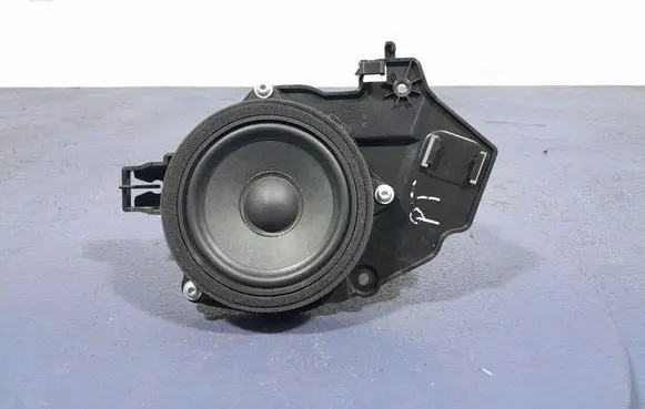 BMW X7 G07 Subwoofer speaker 7485270