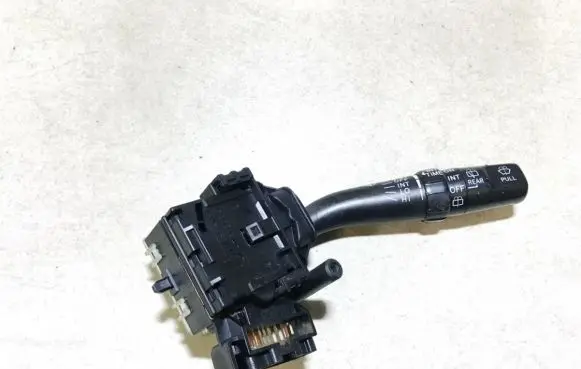Toyota Avensis Verso Wiper control stalk 173654