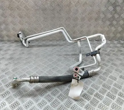 Tesla Model X Air conditioning (A/C) pipe/hose 105625900D