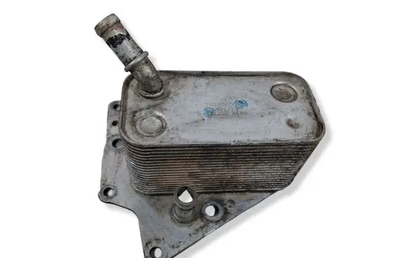 Opel Vectra C Engine oil radiator 5989070241 7H309M40 D4X012TT