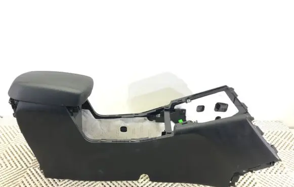 KIA Sportage Center console 