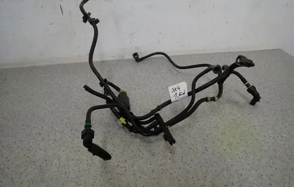 Suzuki SX4 Fuel line/pipe/hose