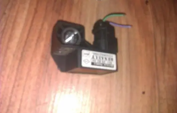 Renault Megane II Airbag deployment crash/impact sensor 8200682396