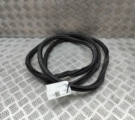 Volkswagen Touareg III Rubber seal front coupe door 760867911D