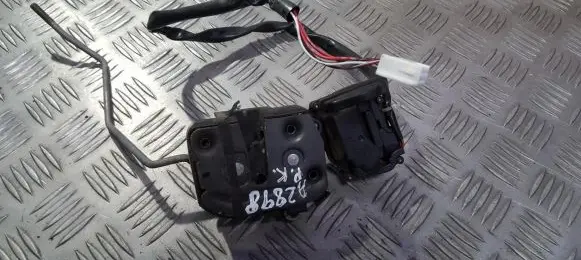Mazda Premacy Front door lock