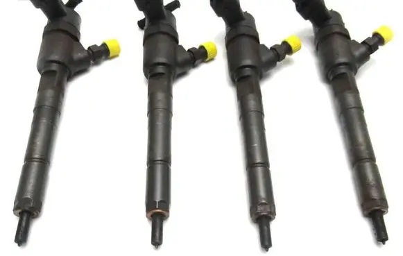 Lancia Ypsilon Fuel injectors set 0445110322