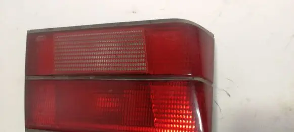 Tailgate rear/tail lights