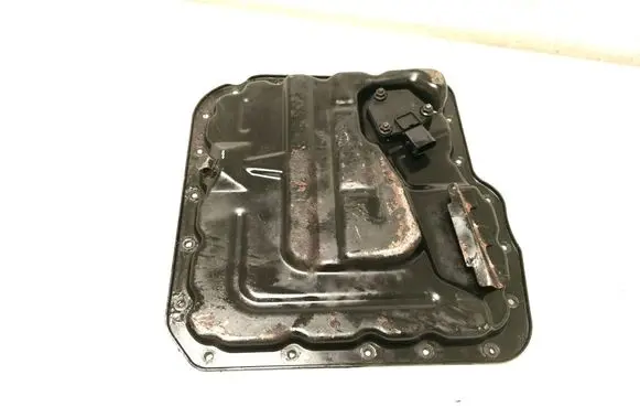 KIA Sportage Oil sump 215902A110