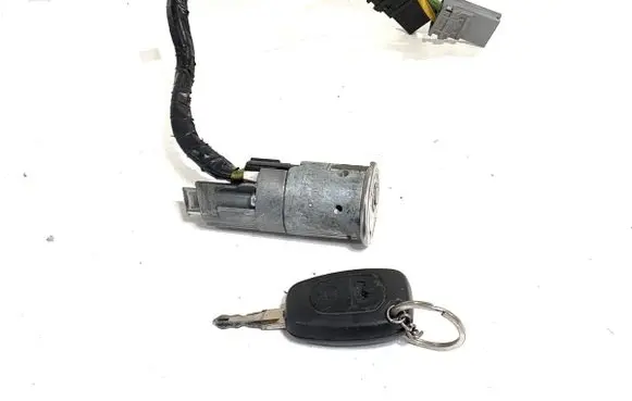 Renault Trafic II (X83) Ignition lock 
