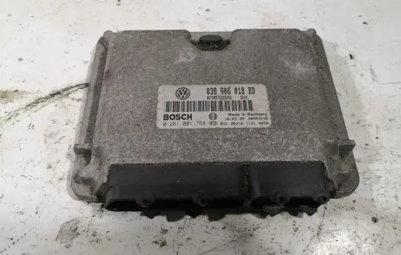 Volkswagen New Beetle Engine control unit/module 038906018BD 0281001758