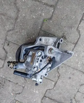 Subaru Impreza III Power steering pump