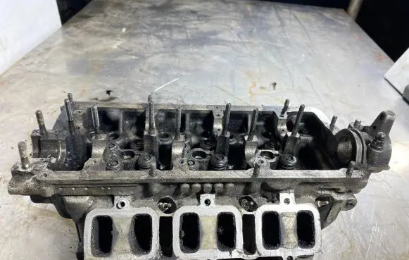 Audi A6 S6 C5 4B Engine head 059103373d