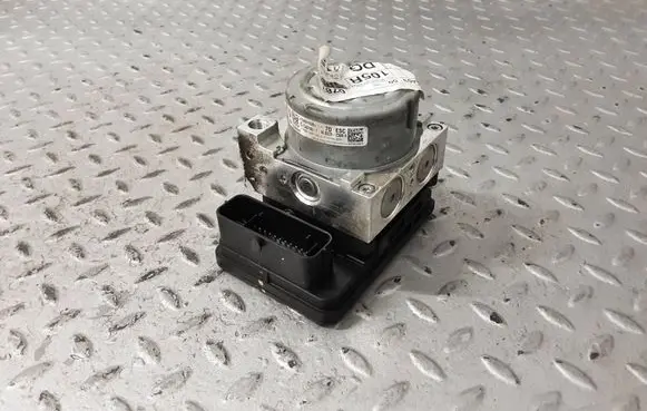 Dacia Sandero III ABS Pump 476604105R