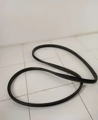 Land Rover Discovery Sport Front door rubber seal FK7220708A