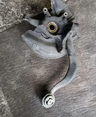BMW X5 E53 Front wheel hub spindle knuckle