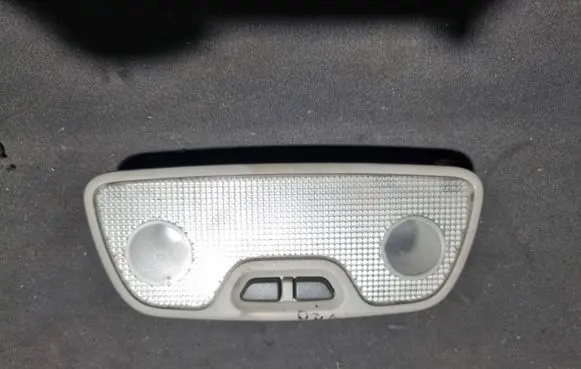 Volvo V70 Rear seat light