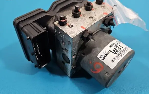 KIA Sportage ABS Pump 589203U310 IMPRK1546475