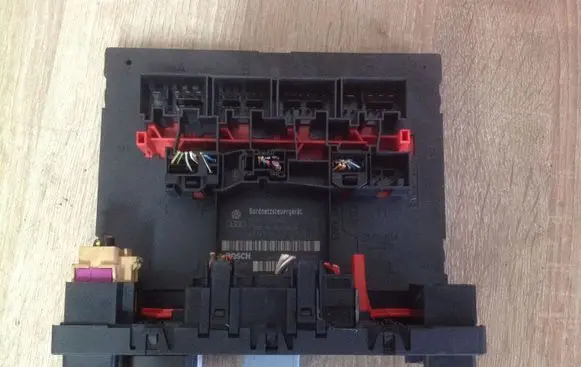 Audi A3 S3 8P Comfort/convenience module 8P0907279C