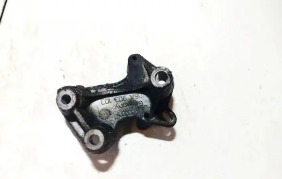 Audi A3 S3 8P Engine mounting bracket 06a903103