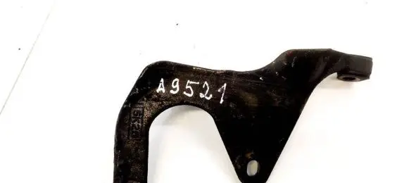 Volvo XC90 Engine mounting bracket 30735708