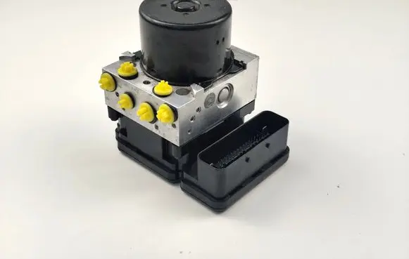 Ford C-MAX II ABS Pump BV612C405AL 10021209614 10096101993
