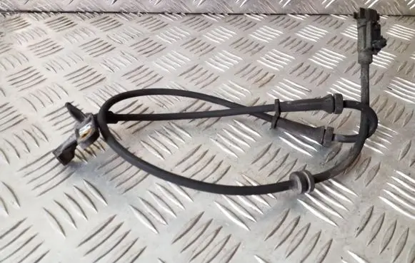 Chrysler Voyager ABS brake wheel speed sensor 04683470AE