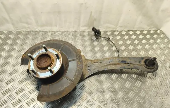 Mazda 3 II Rear wheel hub 