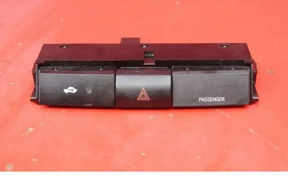 Toyota Corolla Verso E121 Hazard light switch 153965