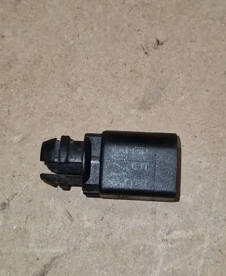 Audi A4 S4 B8 8K Outside/exterior temperature sensor 8Z0820535