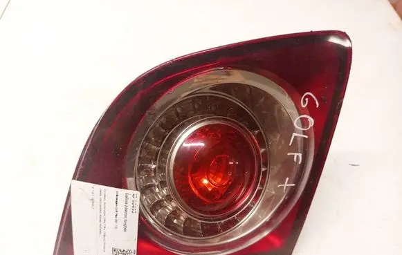 Volkswagen Golf Plus Tailgate rear/tail lights 5M0945093H