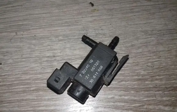 Volvo V70 Vacuum valve 72224010 30611668