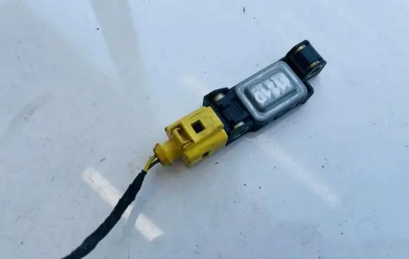 Audi A6 S6 C5 4B Airbag deployment crash/impact sensor 4b0959643c