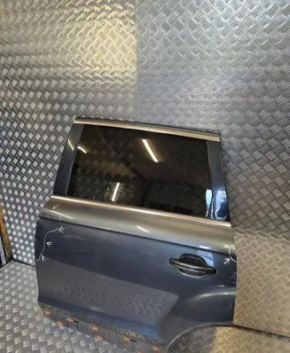 Audi Q7 4L Rear door