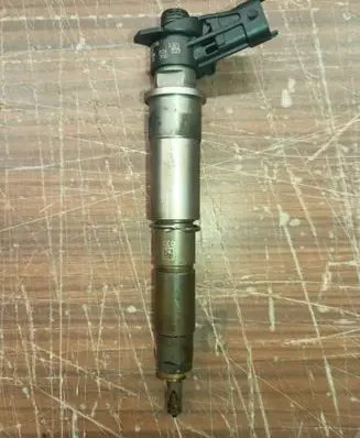 Fuel injector