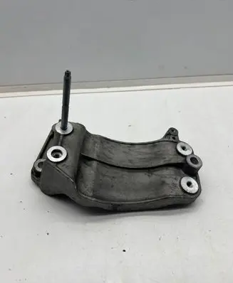 Jeep Grand Cherokee Engine mounting bracket 013362F 3362F