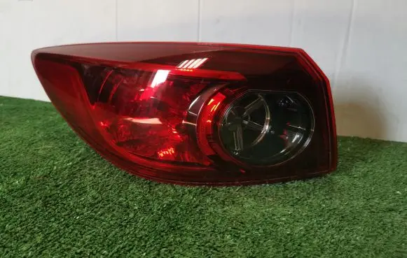Mazda 3 III Rear/tail lights BHN151160